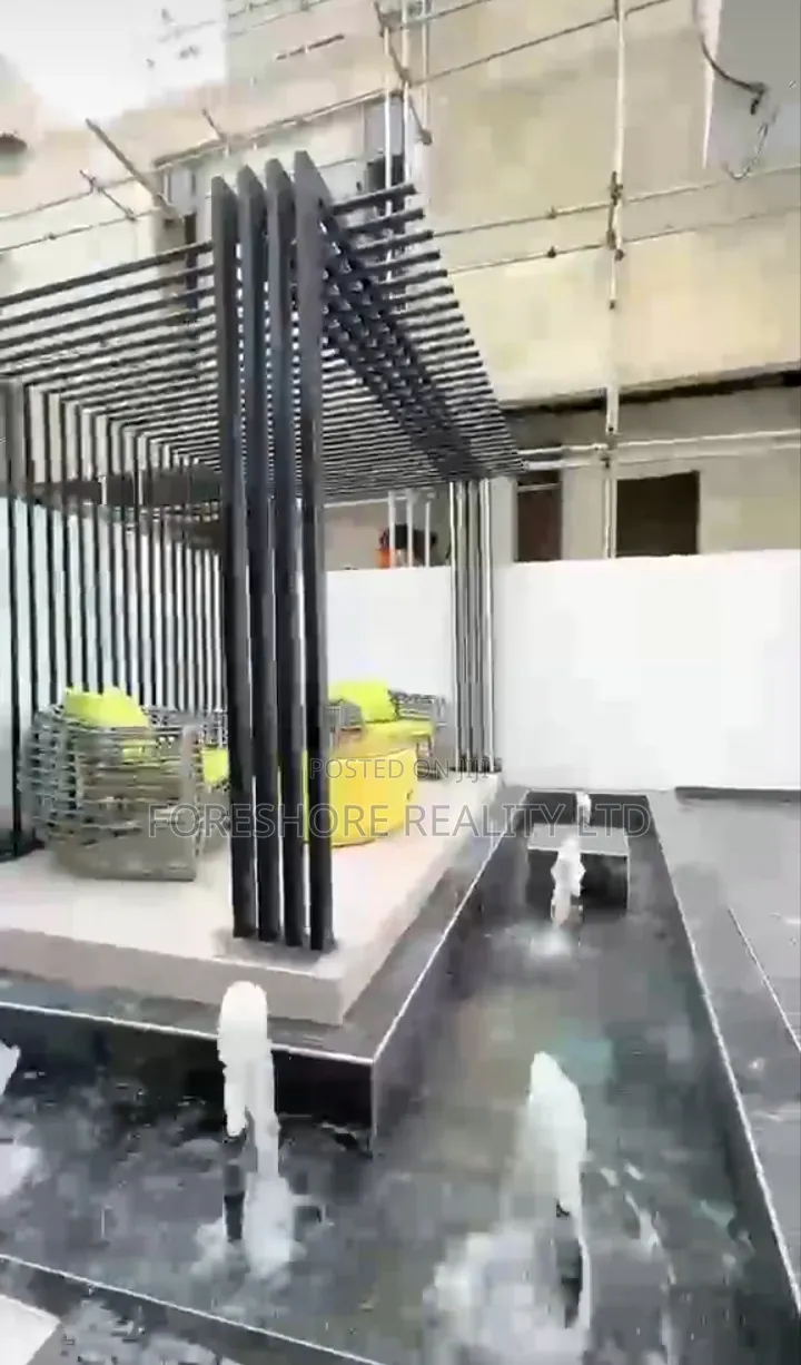 5bdrm Duplex in Osapa London for sale in Osapa london