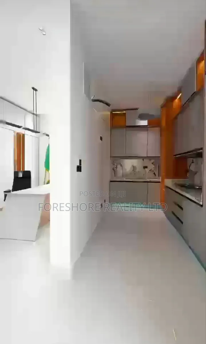 5bdrm Duplex in Osapa London for sale in Osapa london