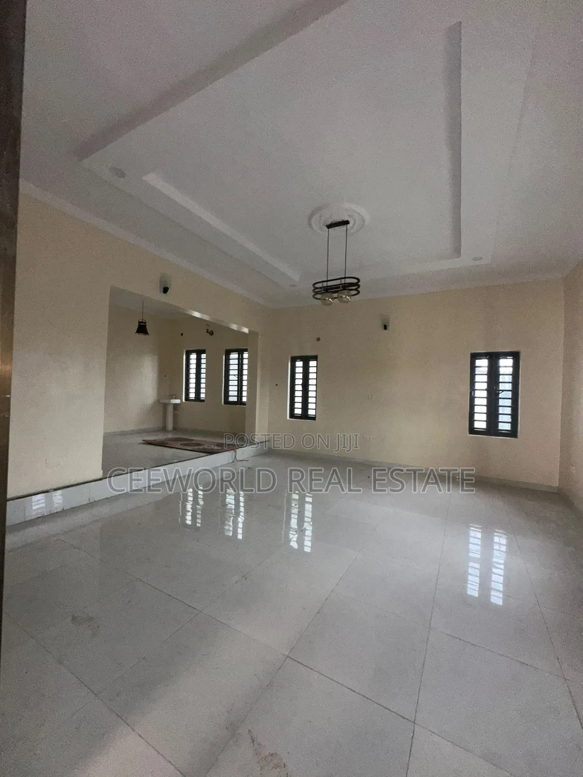 4bdrm Duplex in Kolapo Ishola Gra, Akobo for rent in Akobo