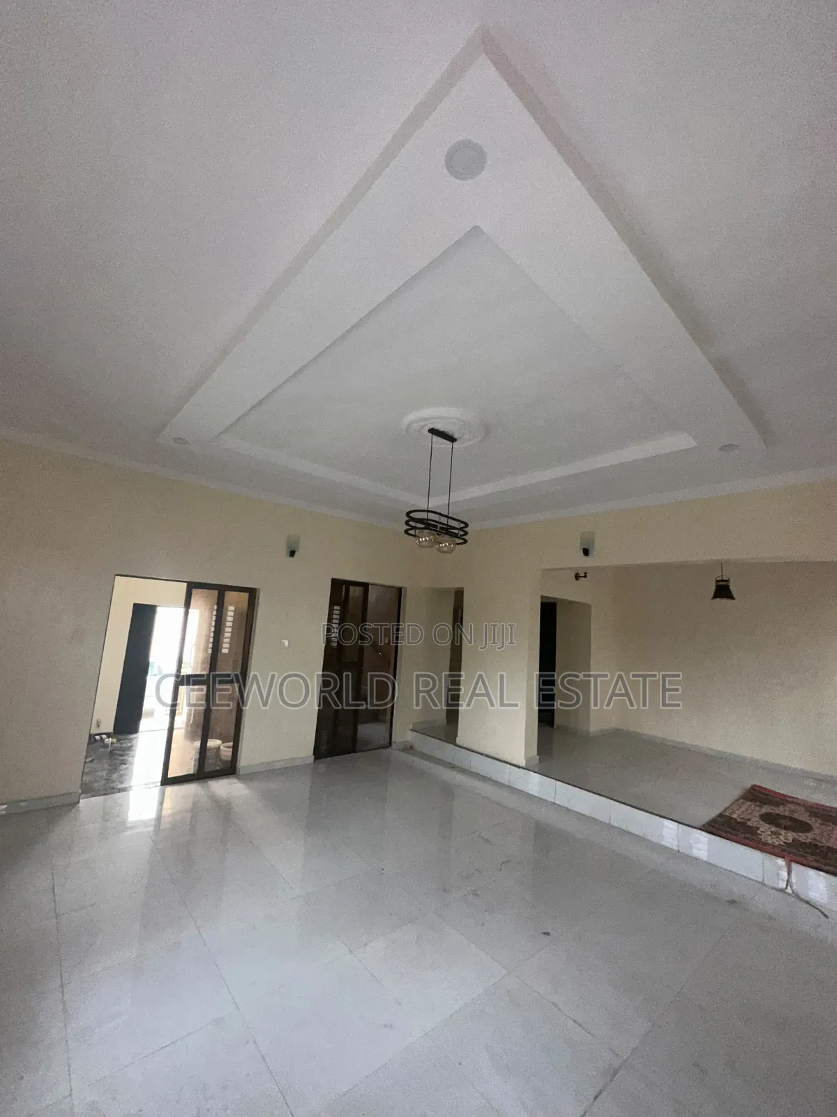 4bdrm Duplex in Kolapo Ishola Gra, Akobo for rent in Akobo