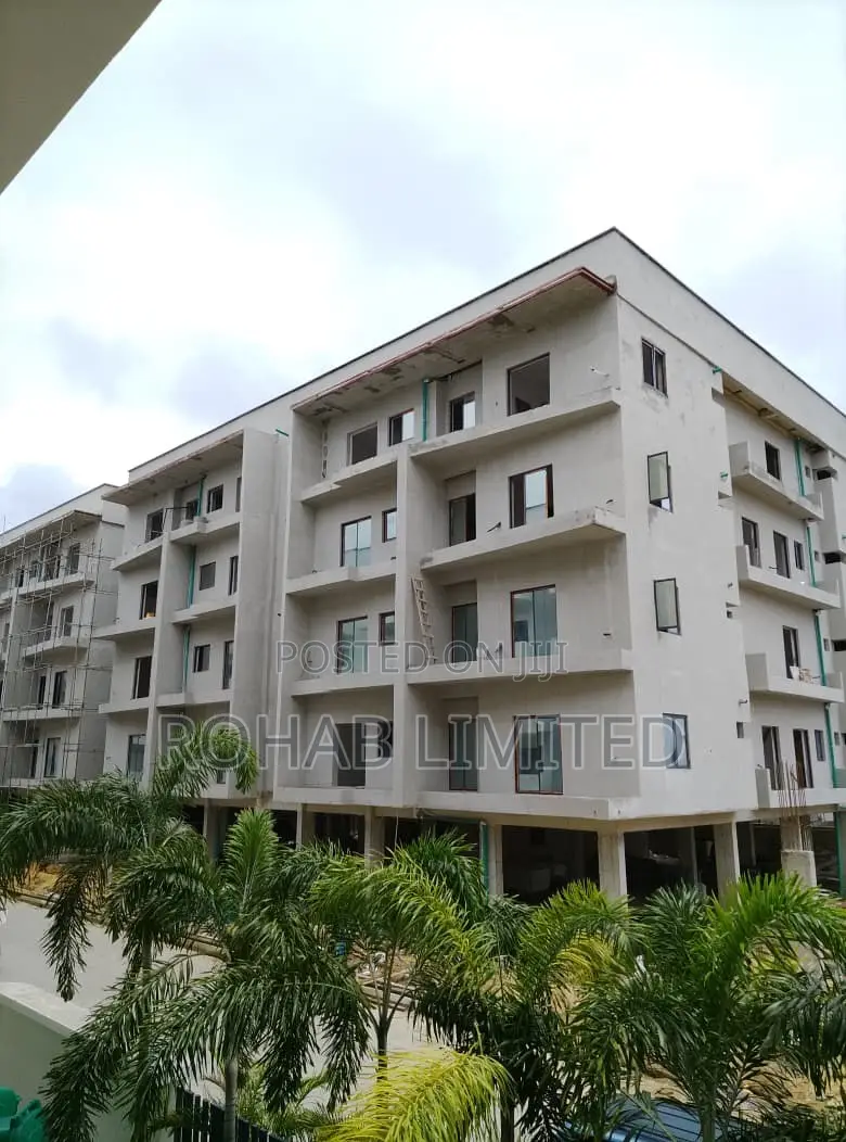 2bdrm Apartment in Den Heights, Lekki Phase 1 for sale in Lekki Phase 1