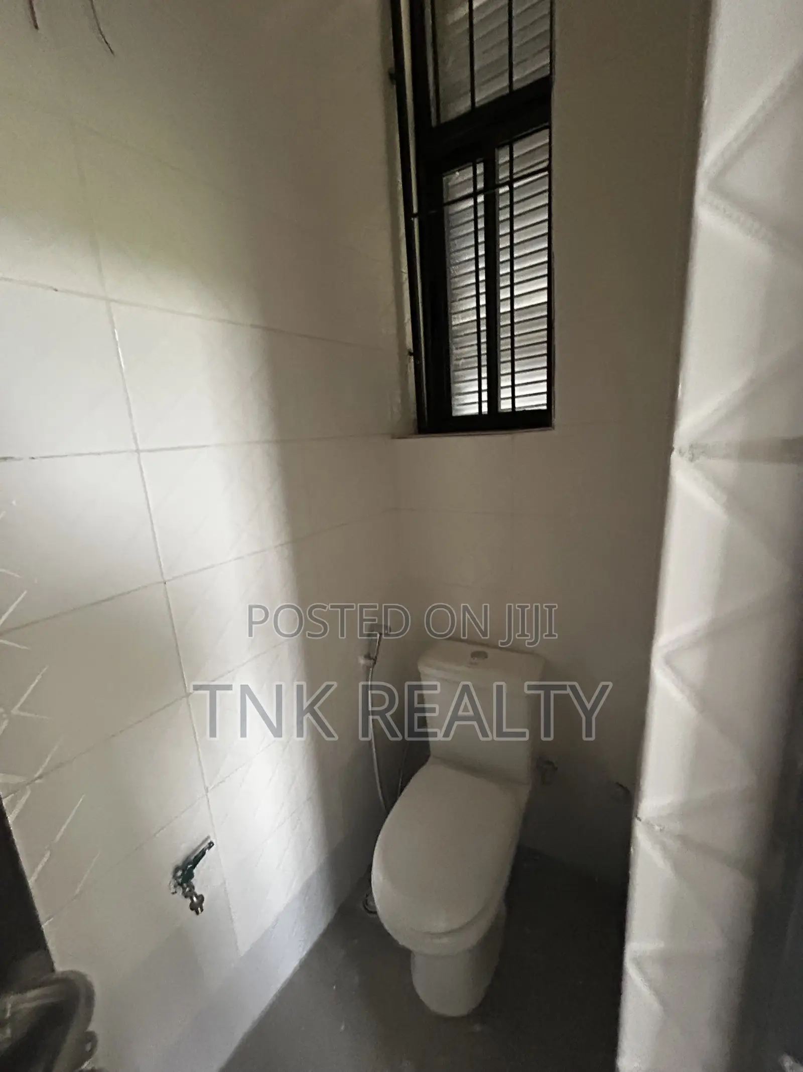 5bedroom Office Space for Rent in Kado