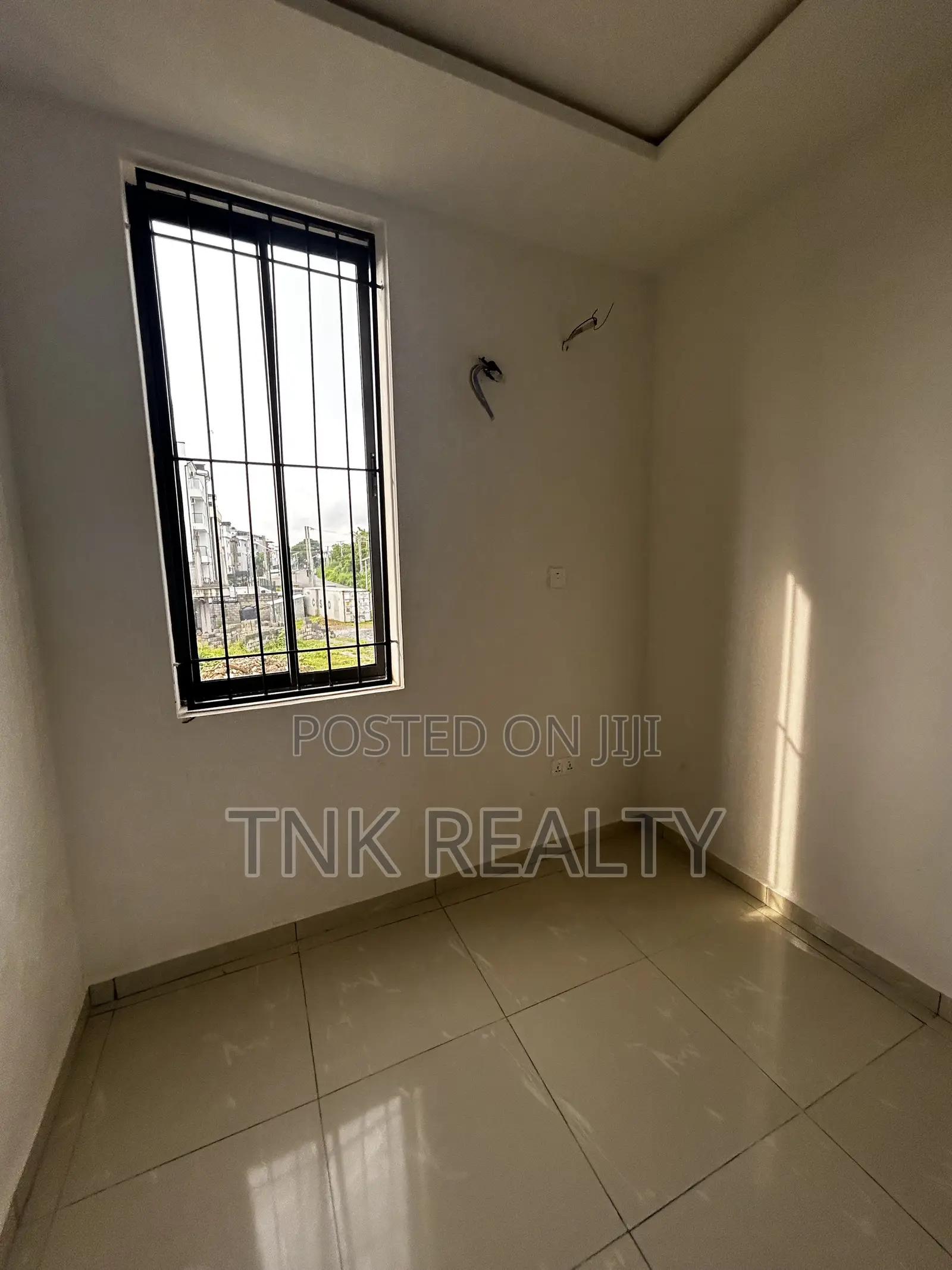 5bedroom Office Space for Rent in Kado