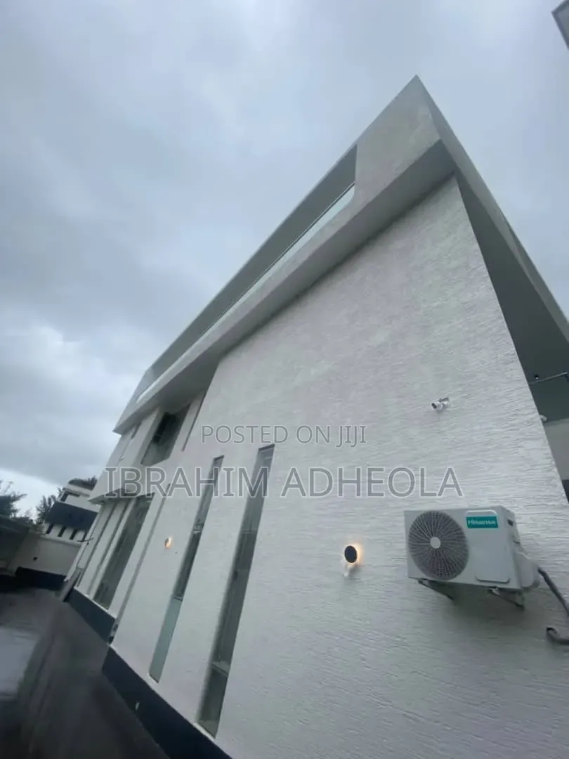 5bdrm Duplex in Banana Island for sale in Banana Island