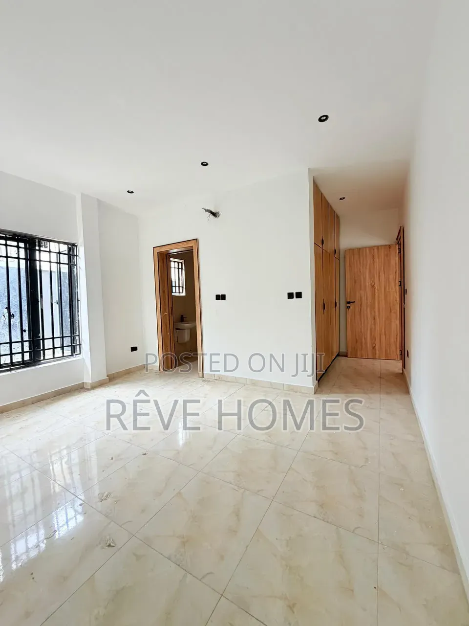 4bdrm Duplex in Isheri North for sale in Isheri North