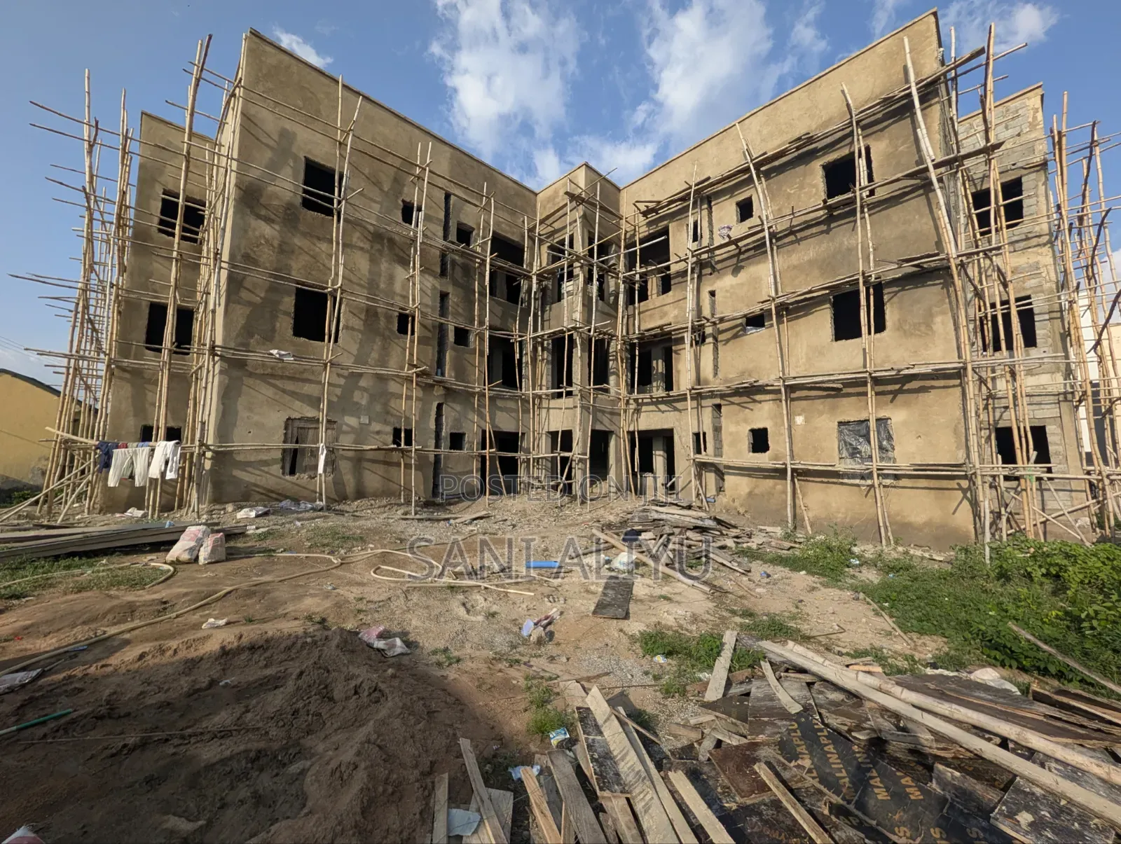 3bdrm Block of Flats in Apartment 250, Life Camp for sale in Life Camp