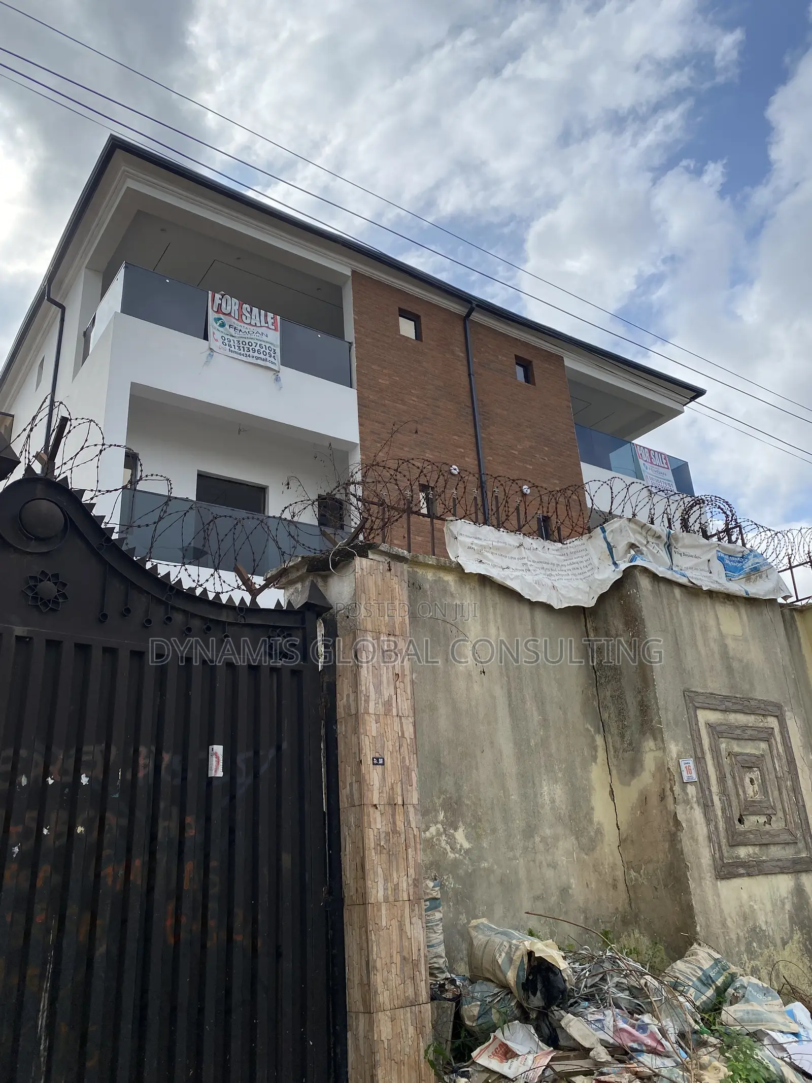 Furnished 4bdrm Duplex in Unilag Estate, for sale in GRA Phase 1