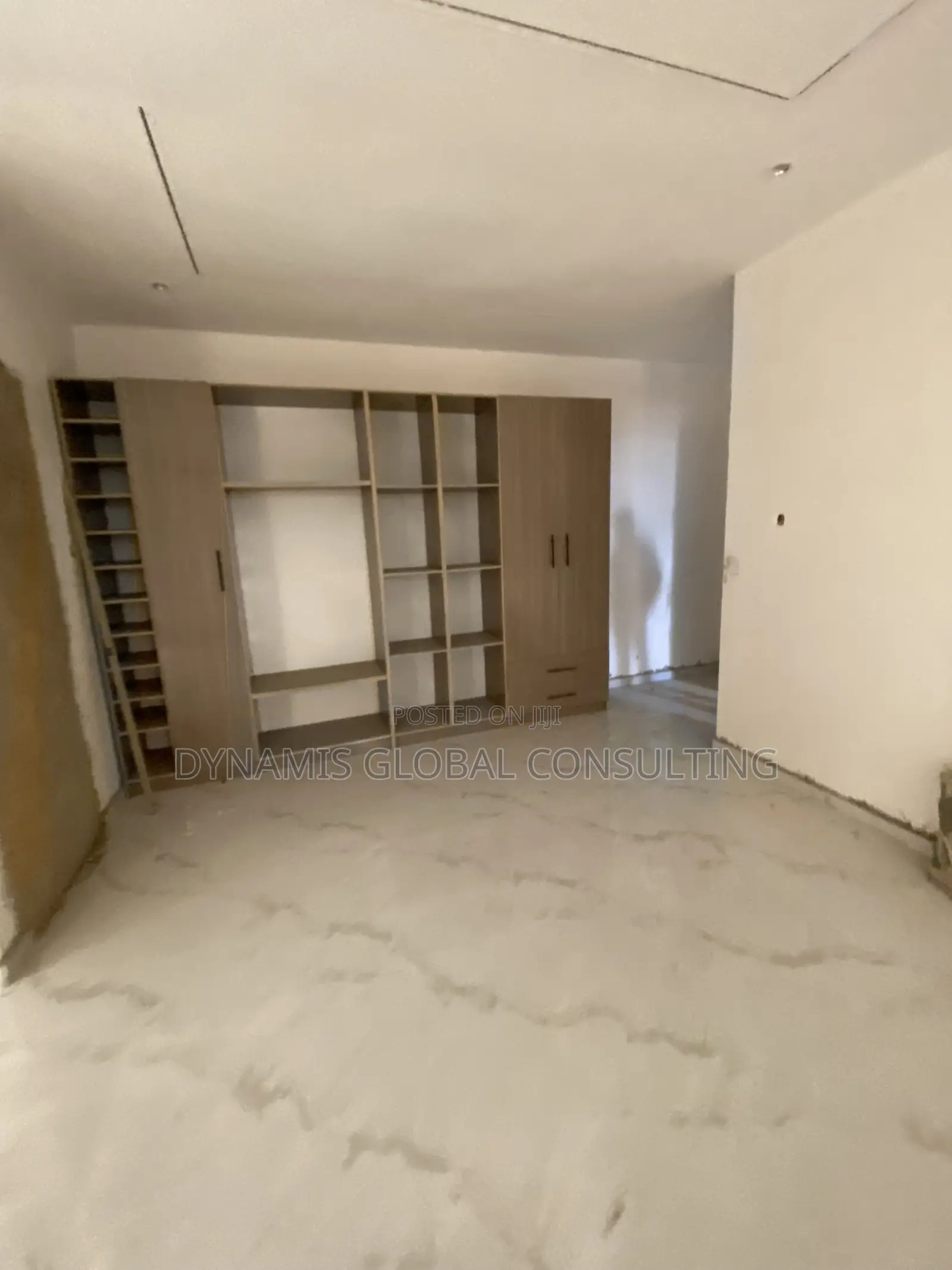 Furnished 4bdrm Duplex in Unilag Estate, for sale in GRA Phase 1