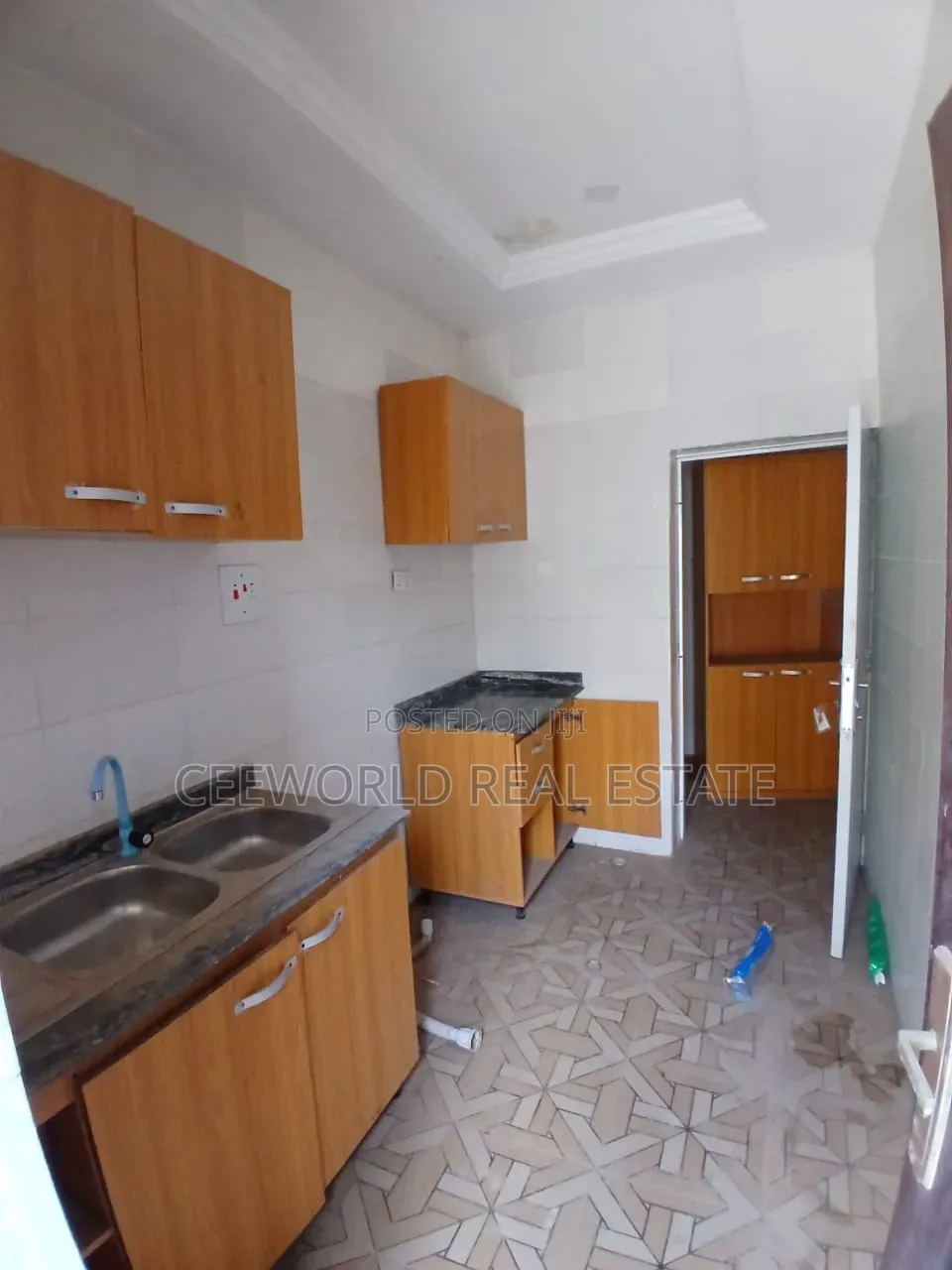 3bdrm Apartment in Oke Ibukun Estate, Akala Express for rent in Akala Express