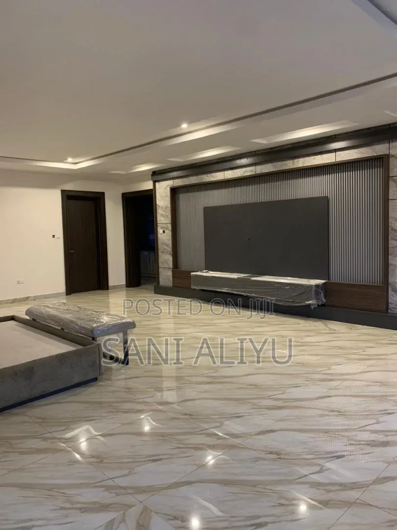 6bdrm Duplex in Abubakar Umar, Katampe Extension for sale in Katampe Extension