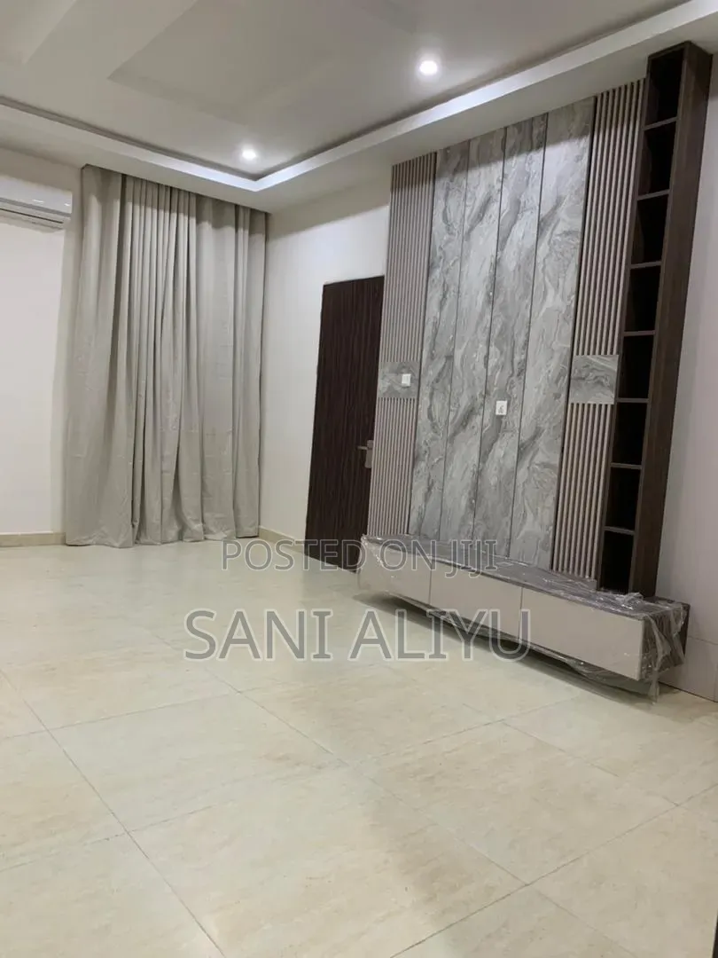 6bdrm Duplex in Abubakar Umar, Katampe Extension for sale in Katampe Extension