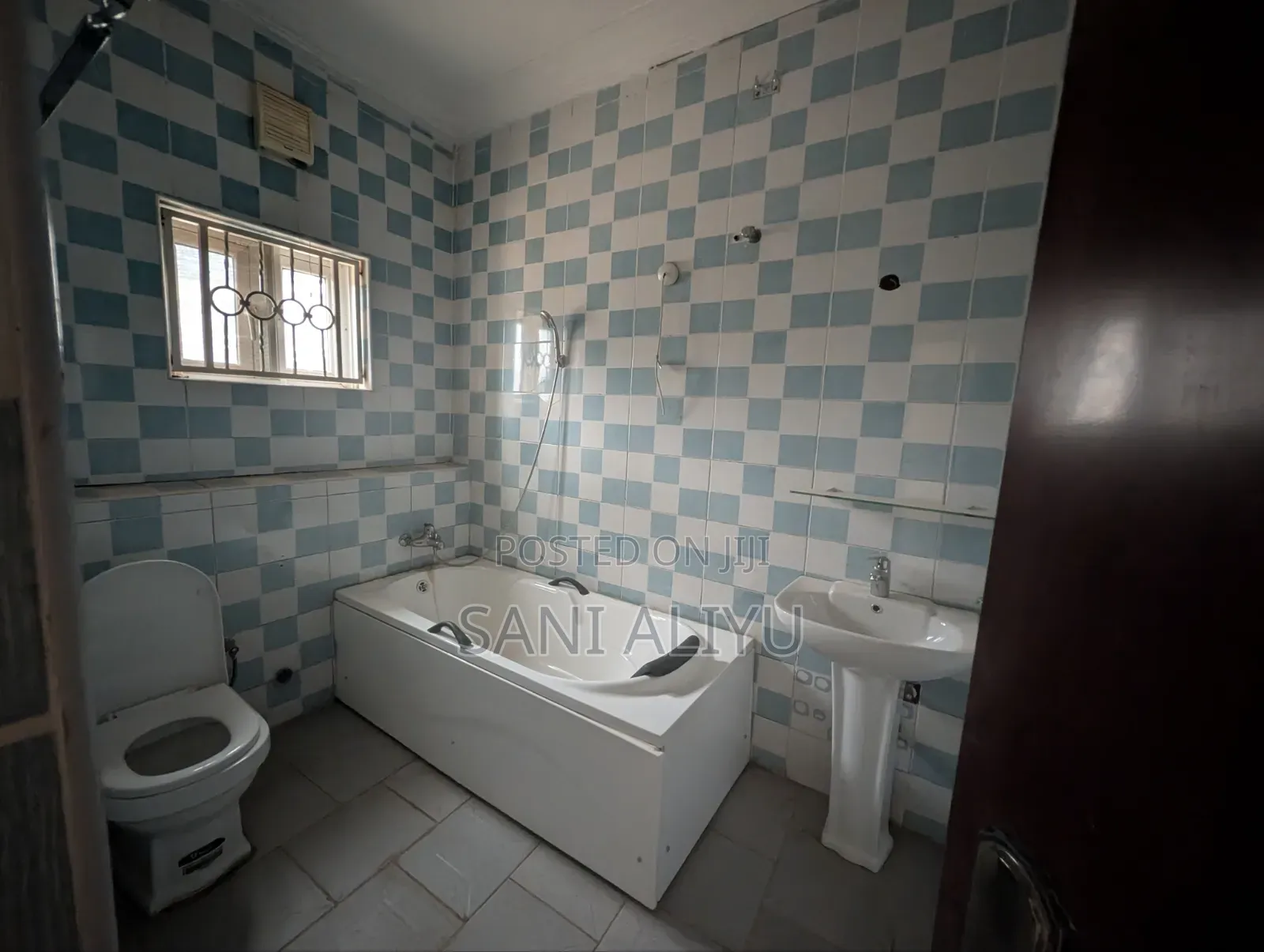 4bdrm Penthouse in Police Estate, Karsana for sale in Karsana