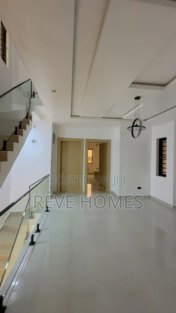 5bdrm Duplex in Opebi for sale in Opebi
