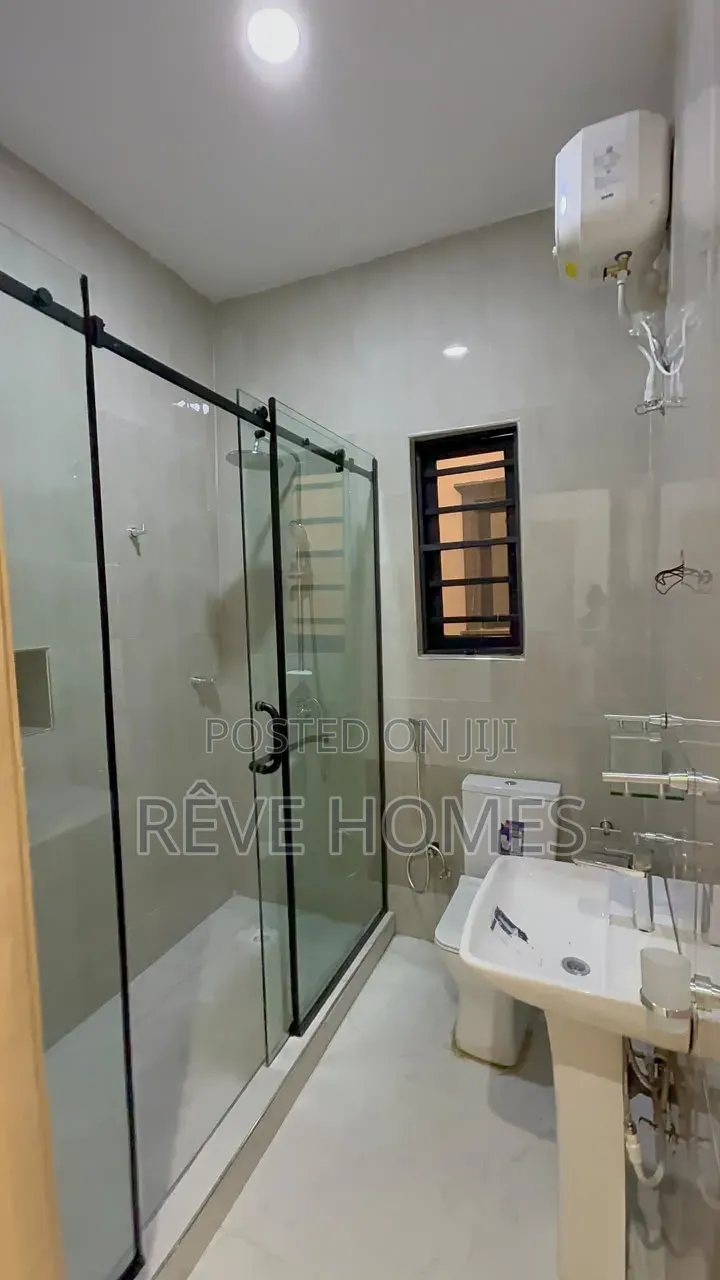 5bdrm Duplex in Opebi for sale in Opebi