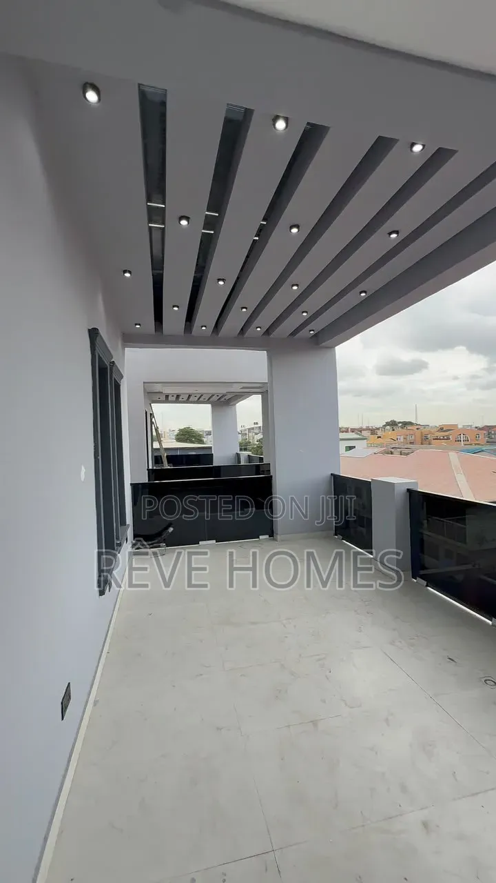 5bdrm Duplex in Opebi for sale in Opebi