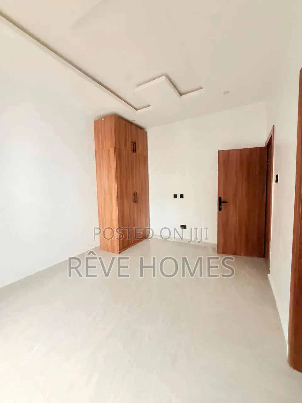 4bdrm Duplex in GRA Phase 1 for sale in GRA Phase 1