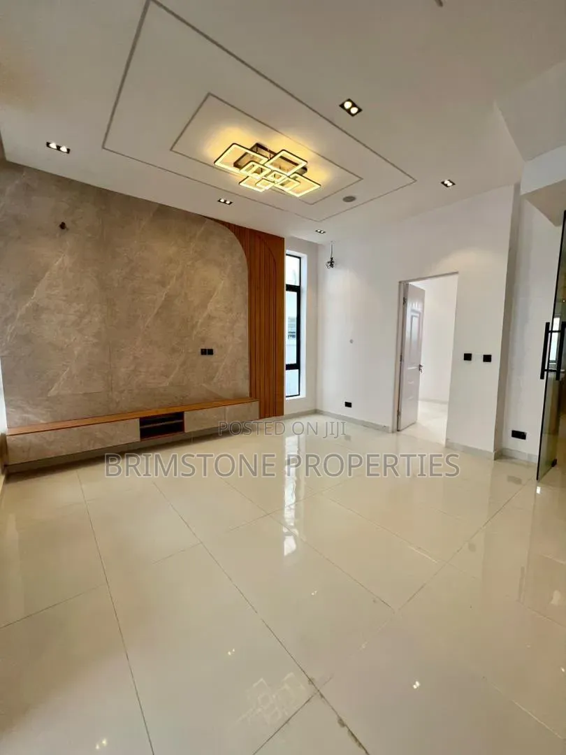 Furnished 4bdrm Duplex in Ikota for sale in Ikota