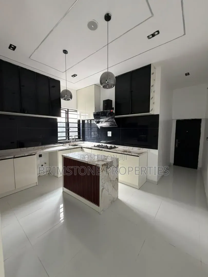 Furnished 4bdrm Duplex in VGC / Ajah for sale in VGC / Ajah