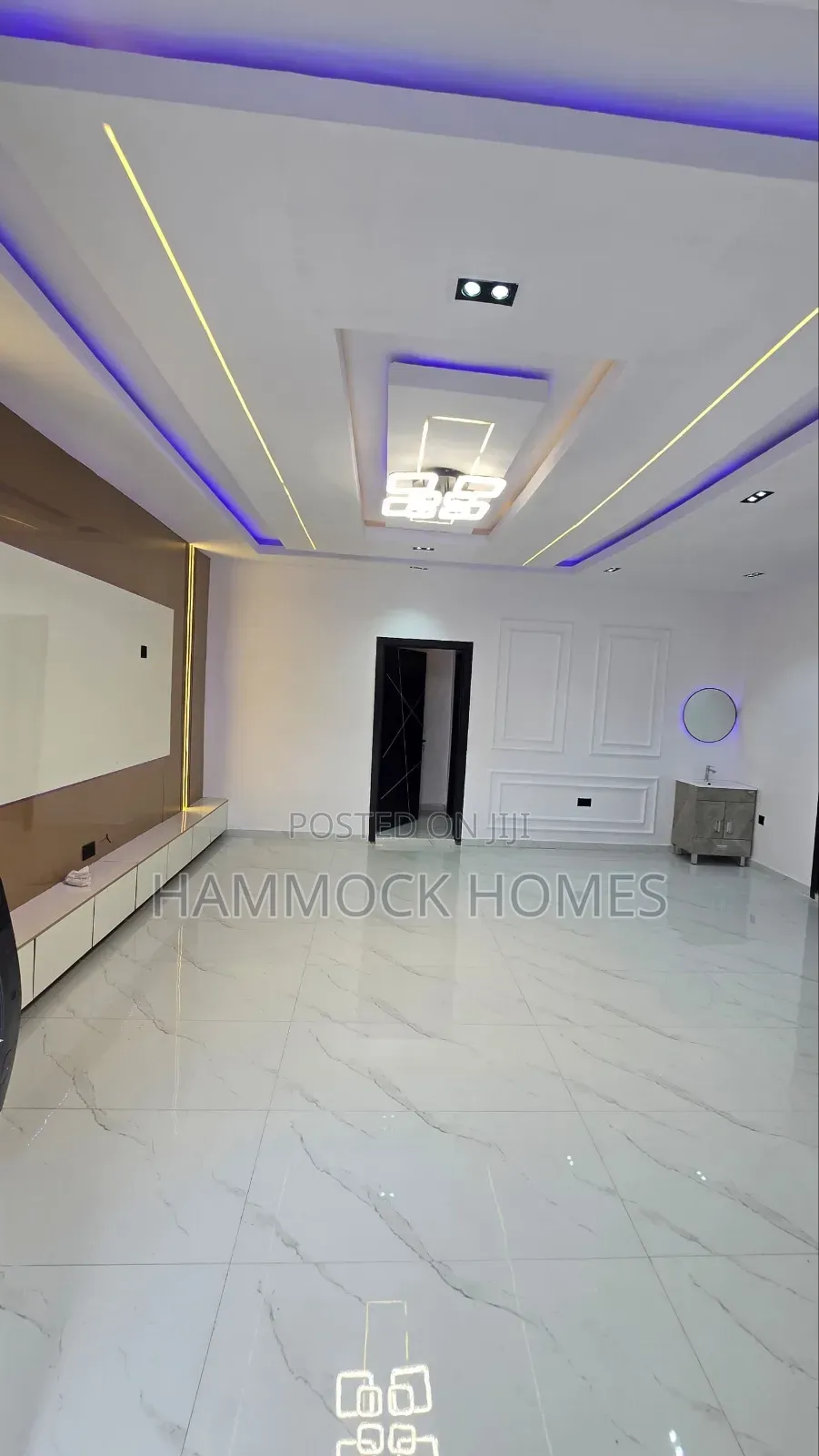 3bdrm Bungalow in Adetokun Estate, Eleyele for sale in Eleyele