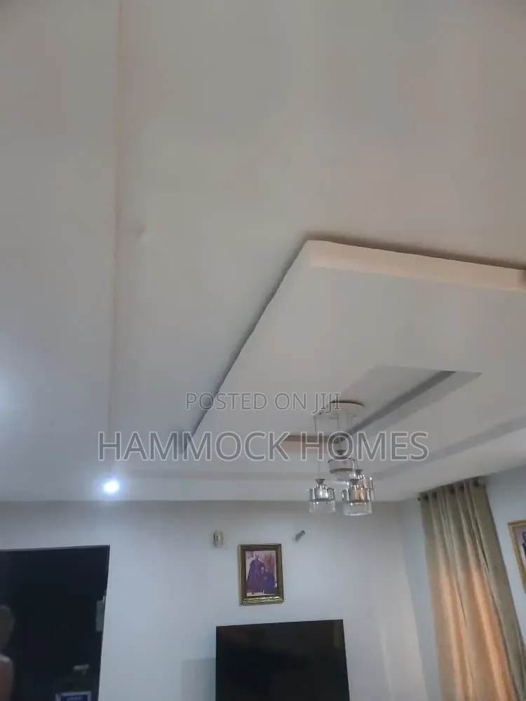 Furnished 3bdrm Bungalow in Adron Estate, Egbeda / Egbeda for sale in Egbeda / Egbeda