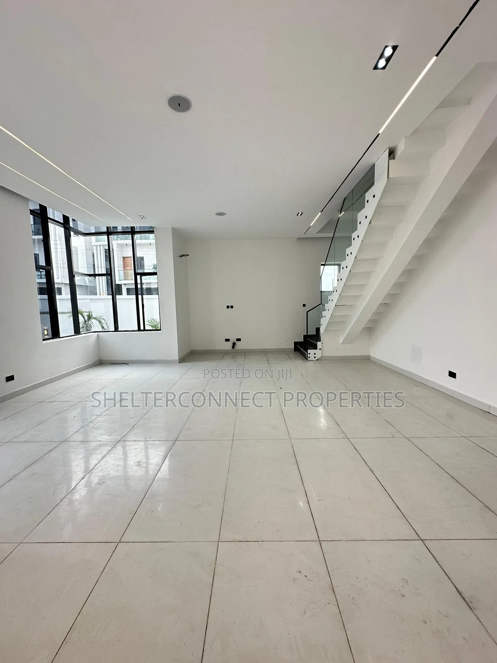 5bdrm Duplex in Orchid Road, Lekki Phase 2 for rent in Lekki Phase 2