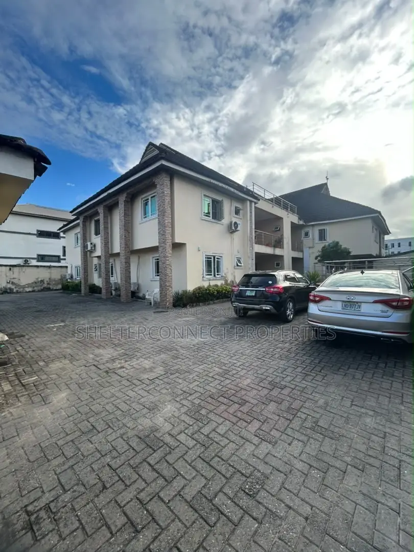 3bdrm Apartment in Lekki Phase 1 for rent in Lekki Phase 1