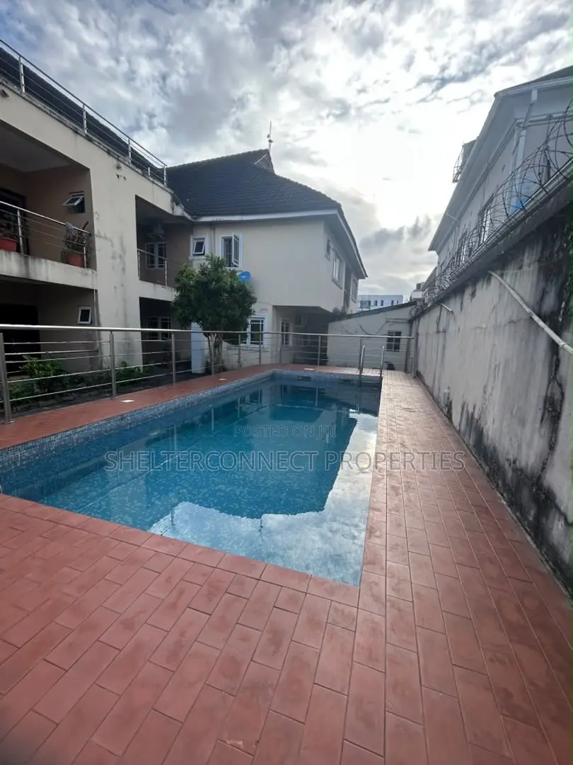 3bdrm Apartment in Lekki Phase 1 for rent in Lekki Phase 1