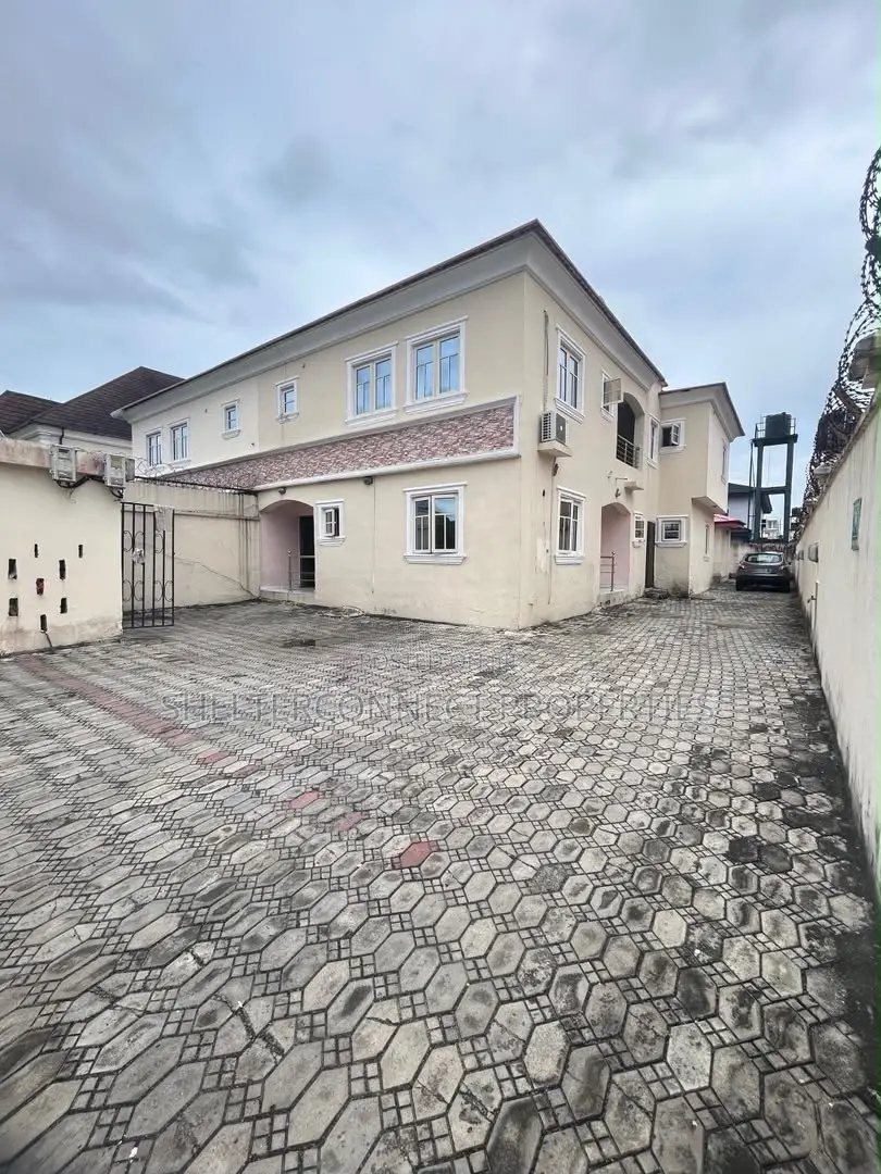 3bdrm Apartment in Lekki Phase 1 for rent in Lekki Phase 1