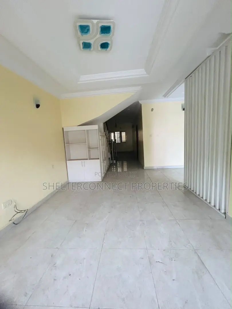 3bdrm Duplex in Lekki Phase 1 for rent in Lekki Phase 1