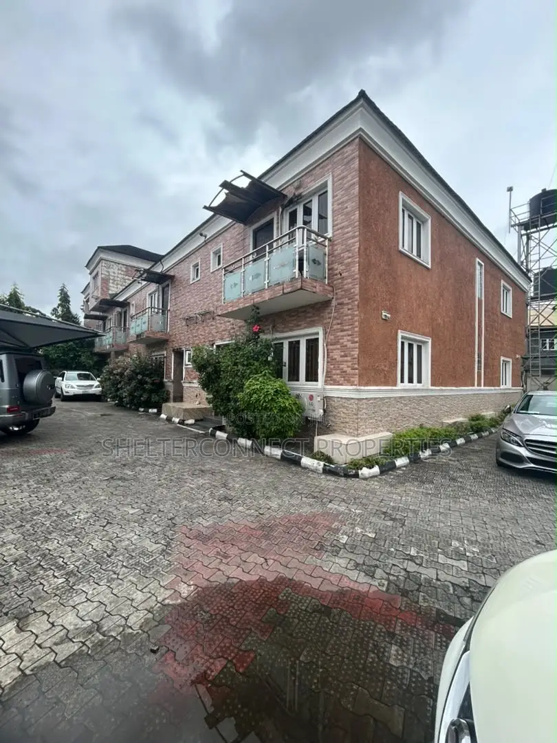 3bdrm Duplex in Lekki Phase 1 for rent in Lekki Phase 1