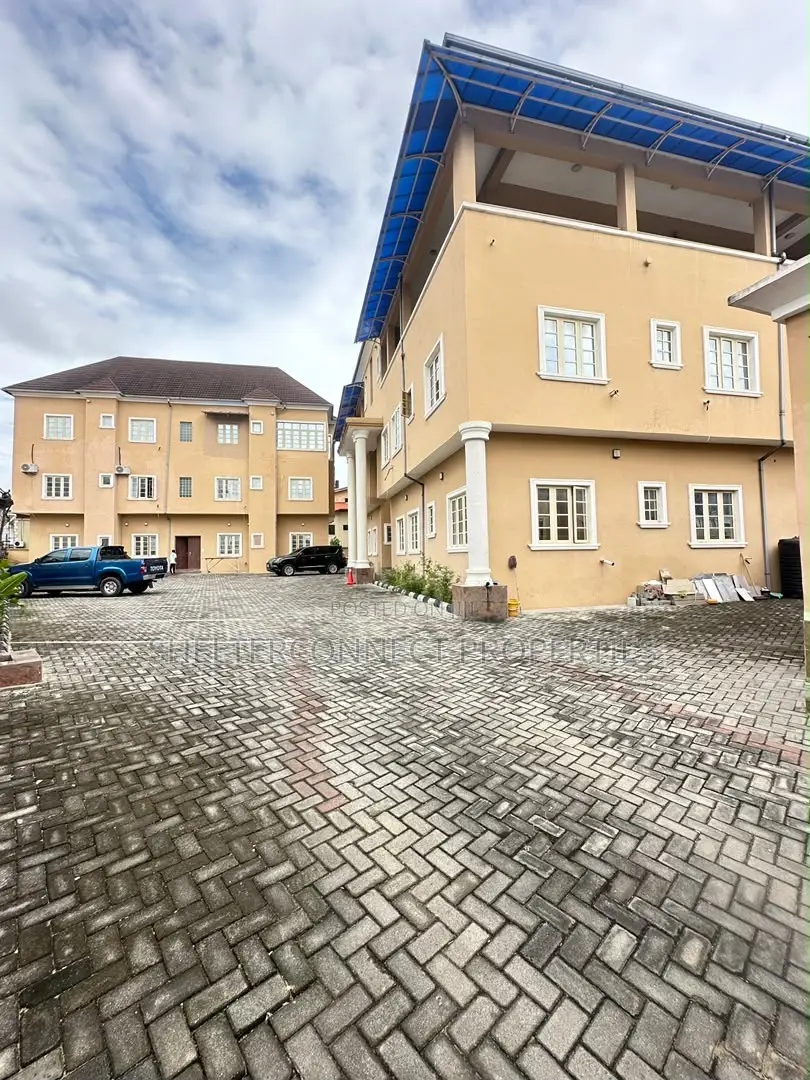 3bdrm Apartment in Lekki Phase 1 for rent in Lekki Phase 1