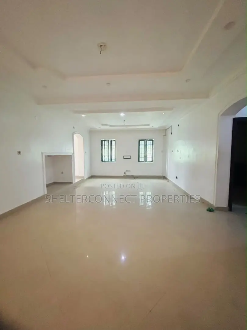 2bdrm Apartment in Lekki Phase 1 for rent in Lekki Phase 1