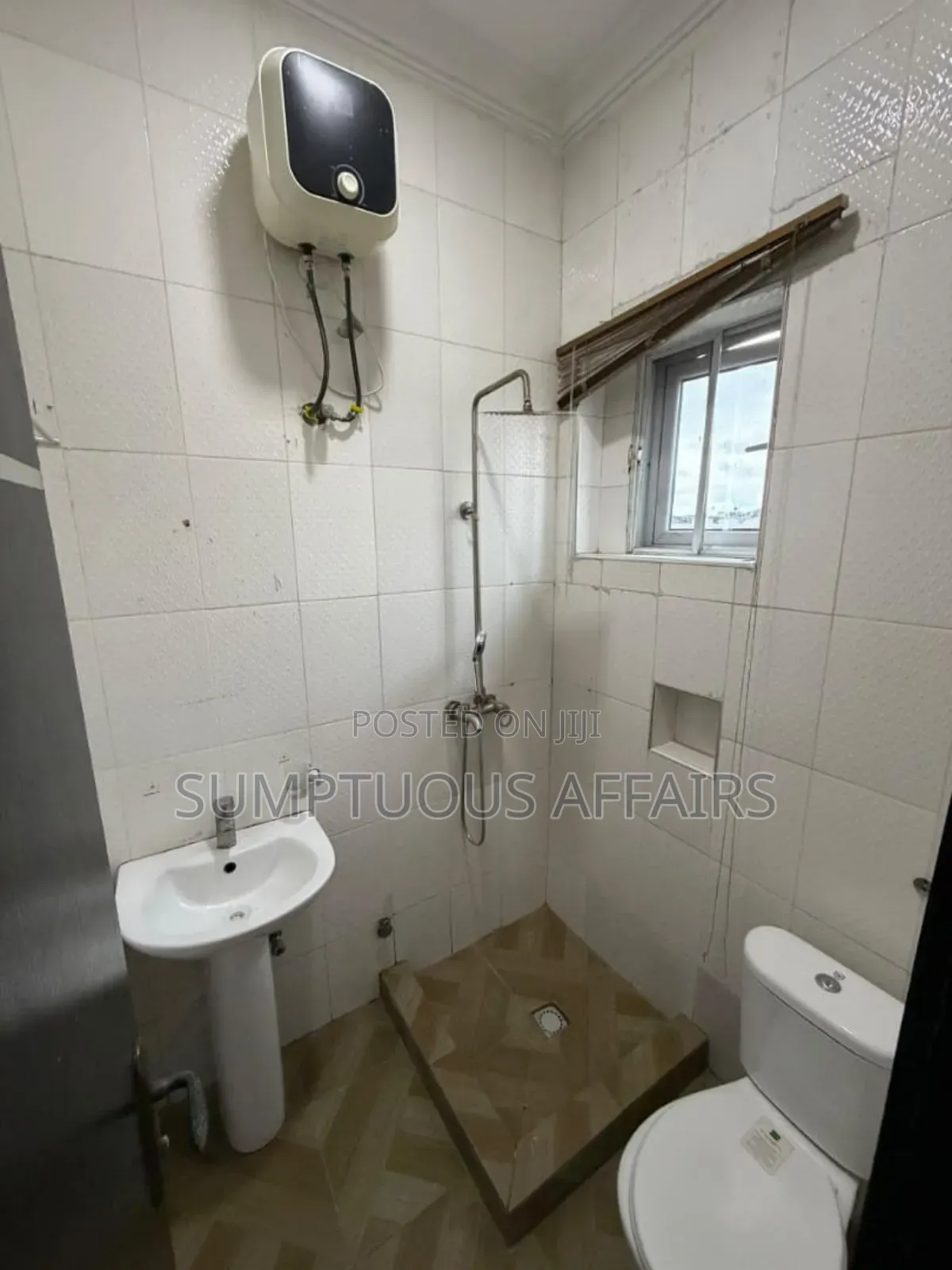 Mini Flat in Alpha Beach Road, Lekki Expressway for rent in Lekki Expressway