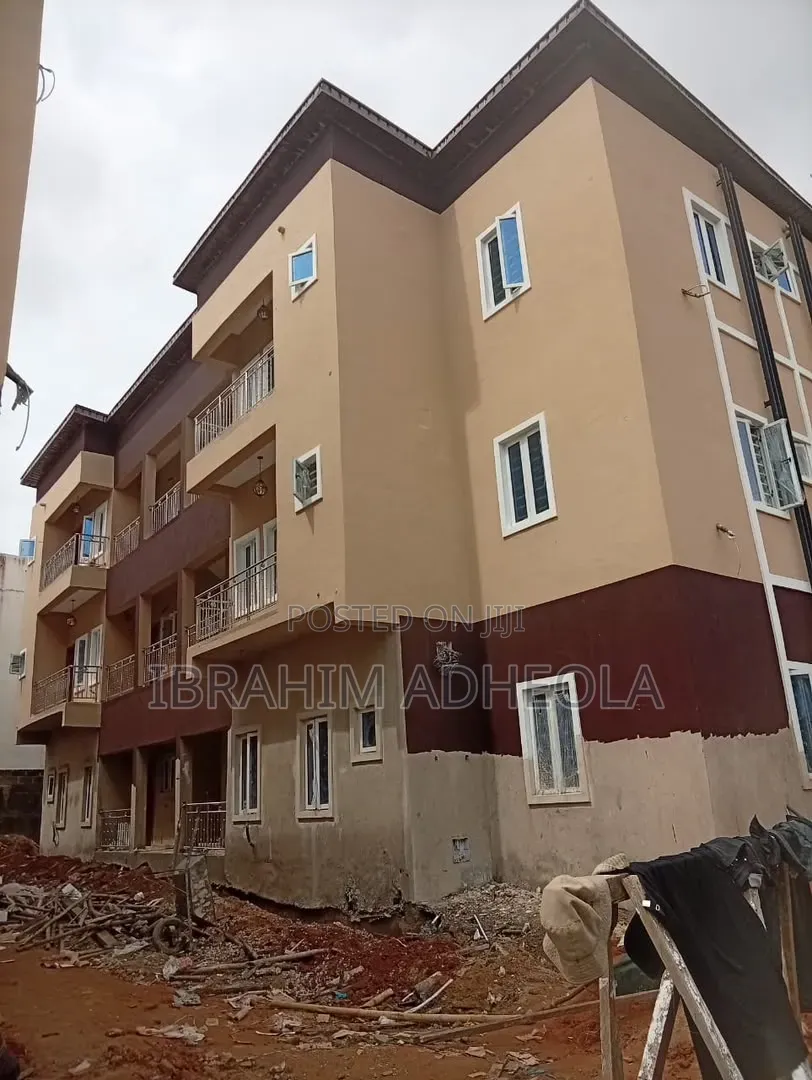3bdrm Apartment in Iju for sale in Iju