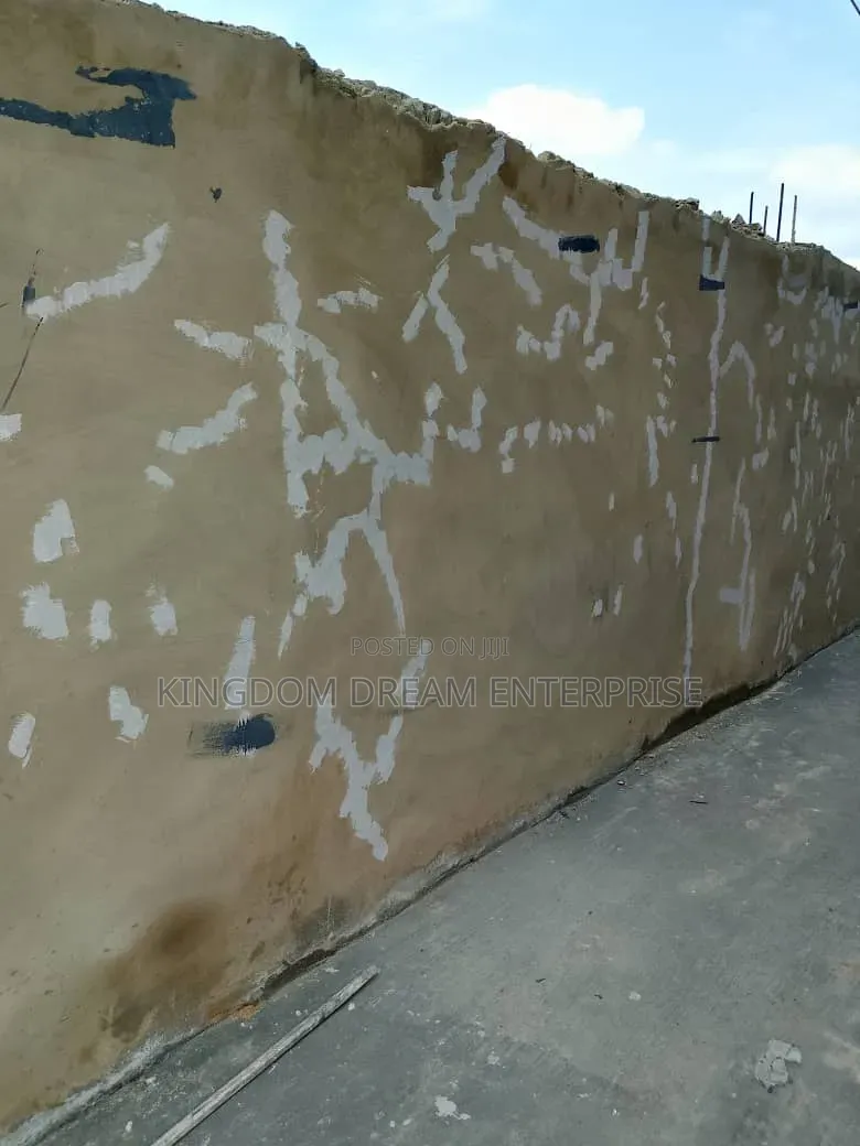 5bdrm Duplex in Akin Adeshola for sale in Akin Adesola
