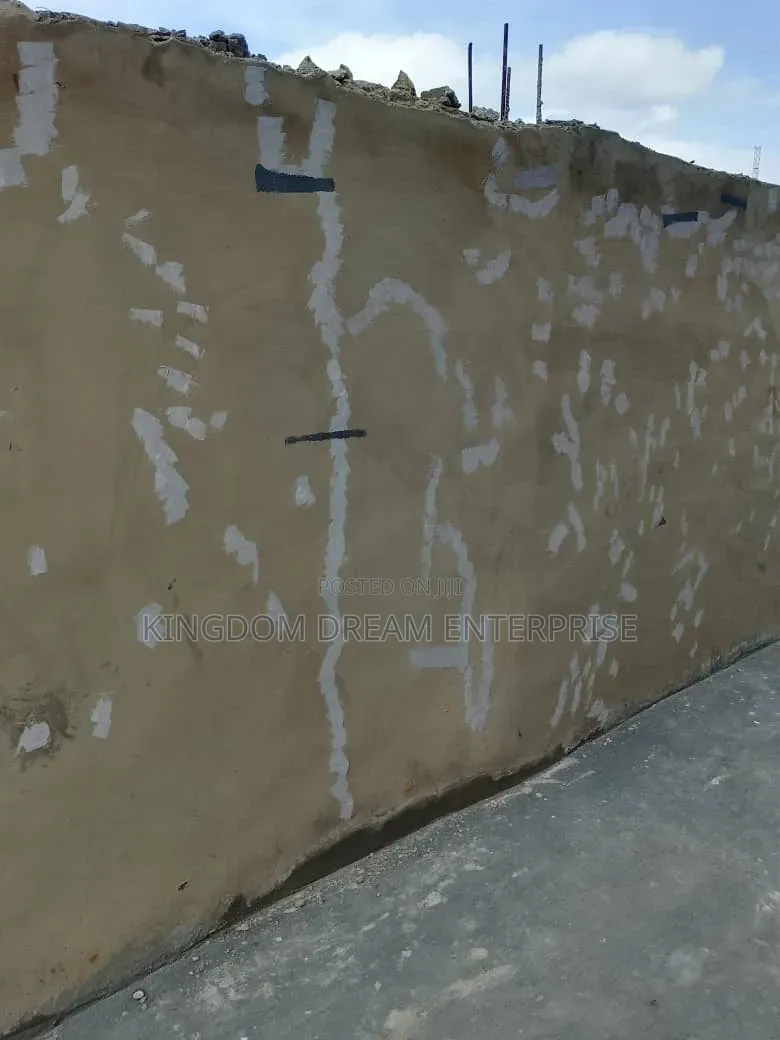 5bdrm Duplex in Akin Adeshola for sale in Akin Adesola