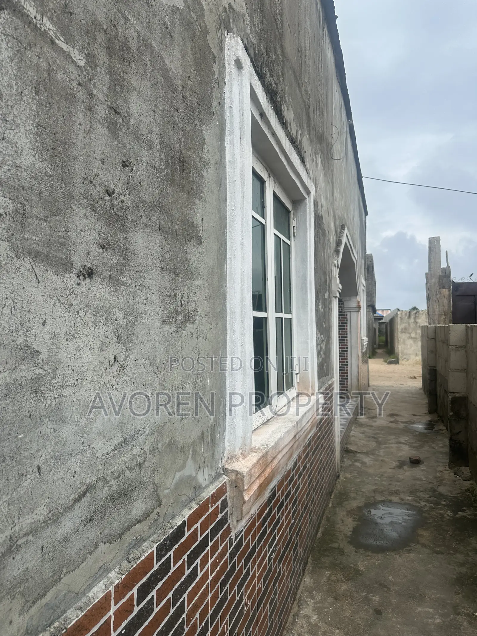 2bdrm Bungalow in Oguntimilehin Town, Eleko for sale in Eleko
