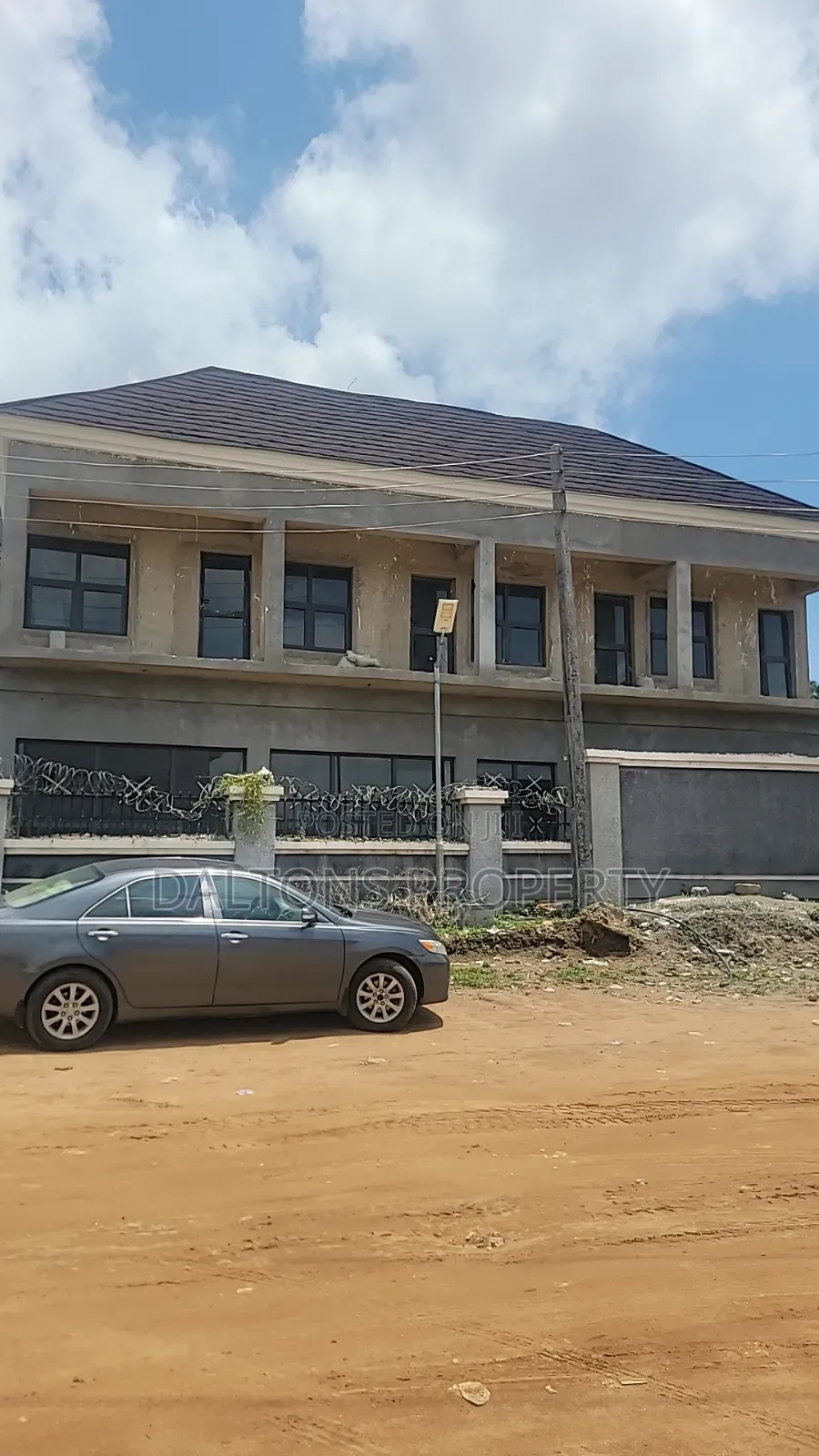 A Commercial Property of 8 Shops Plaza.4shops Up and Open Ground Floor in Sabon Lugbe