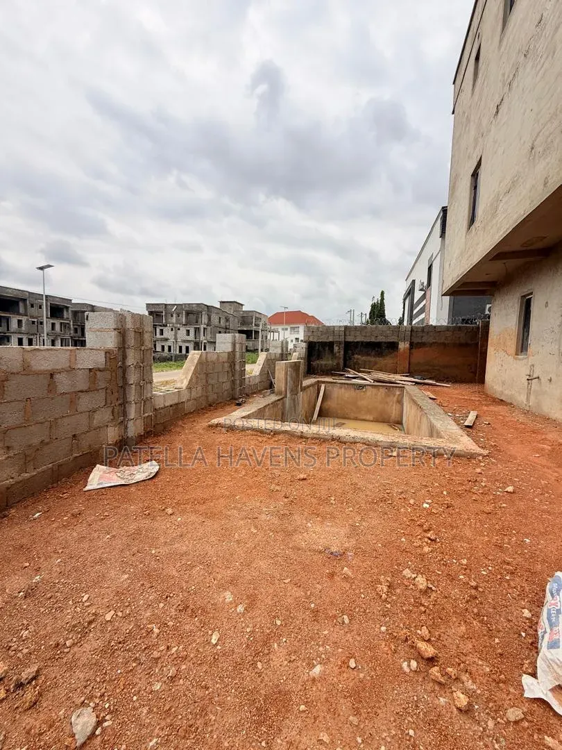 4bdrm Duplex in Kado for sale in Kado
