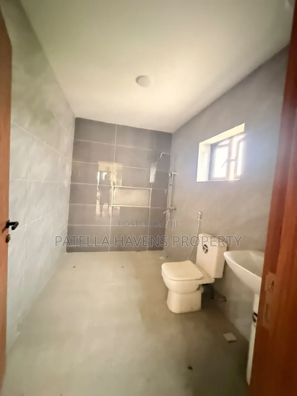 4bdrm Duplex in Kado for sale in Kado
