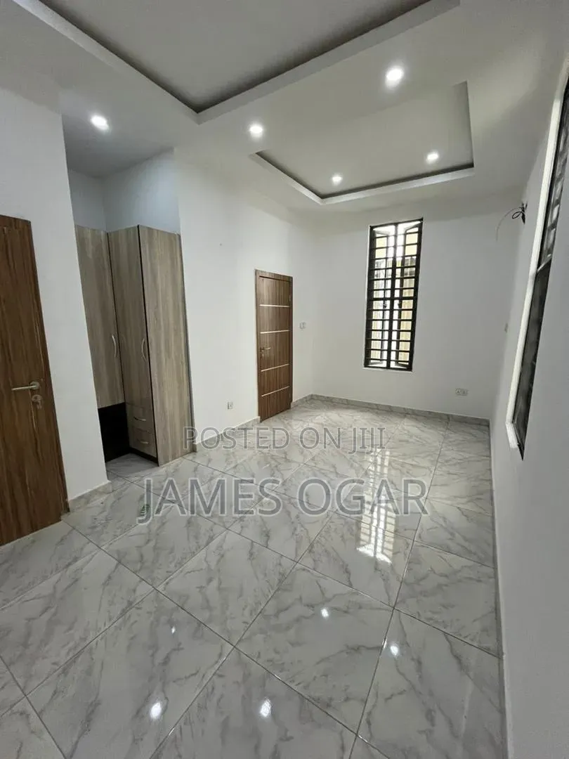 4bdrm Duplex in Orchid Road, Lekki Expressway for rent in Lekki Expressway
