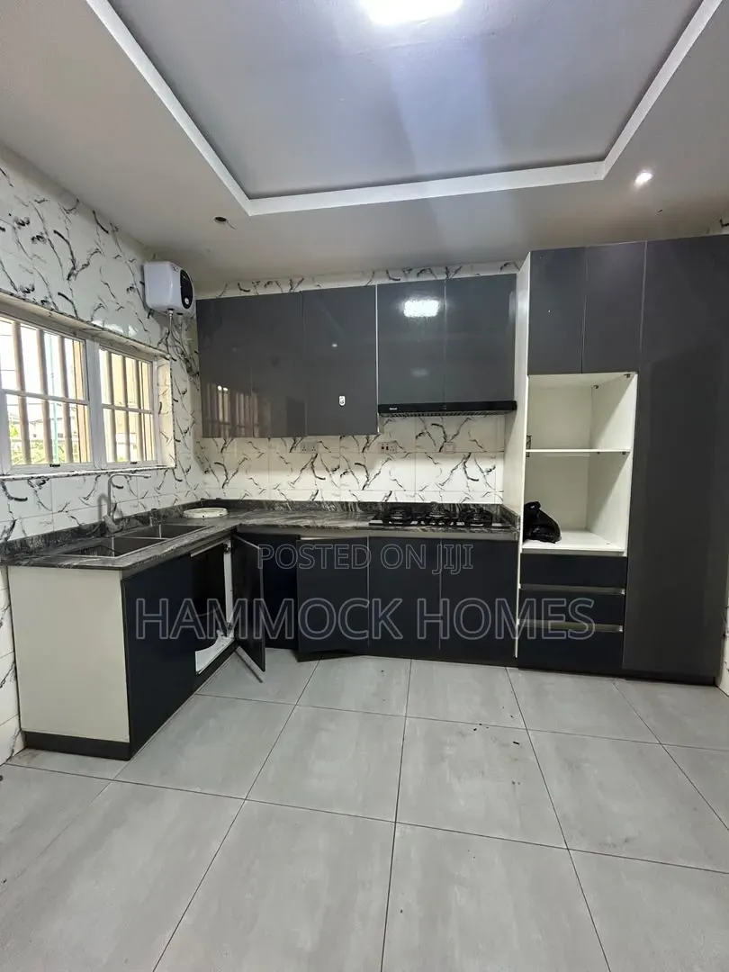 4bdrm Duplex in Carlton Gate Estate,, Akobo for rent in Akobo