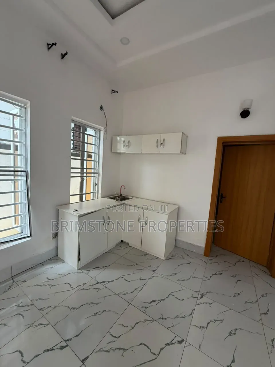 Furnished 1bdrm Apartment in Ikota for rent in Ikota