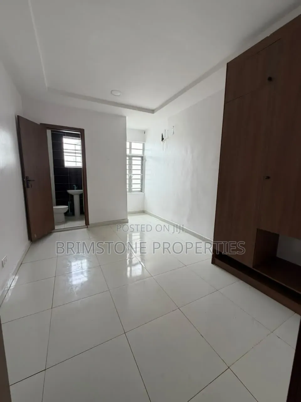 Furnished 1bdrm Shared Apartment in Chevron for rent in Chevron