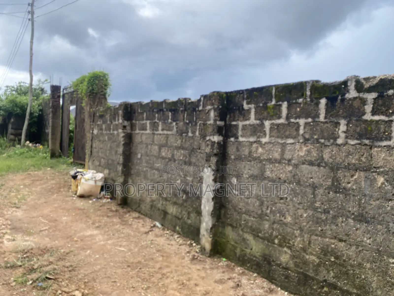 6 Plots for Sale in an Estate in Umuahia in Umuahia