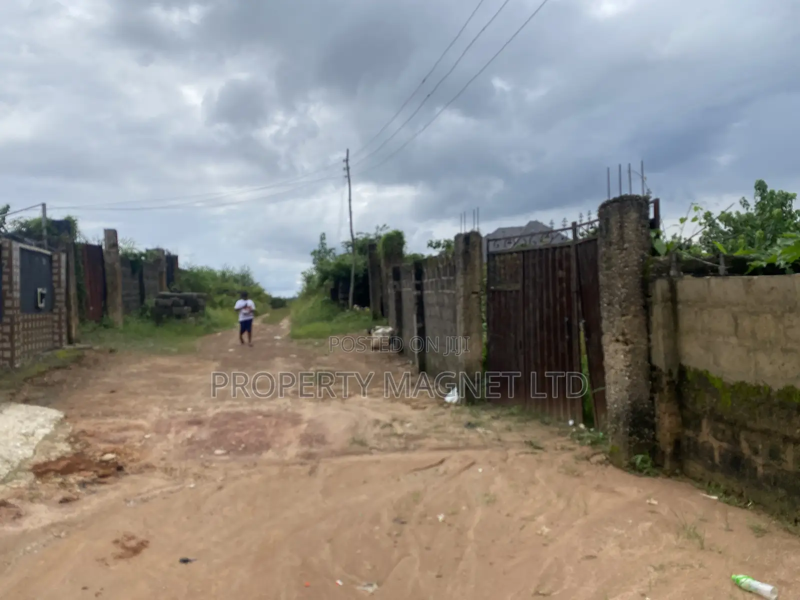 6 Plots for Sale in an Estate in Umuahia in Umuahia