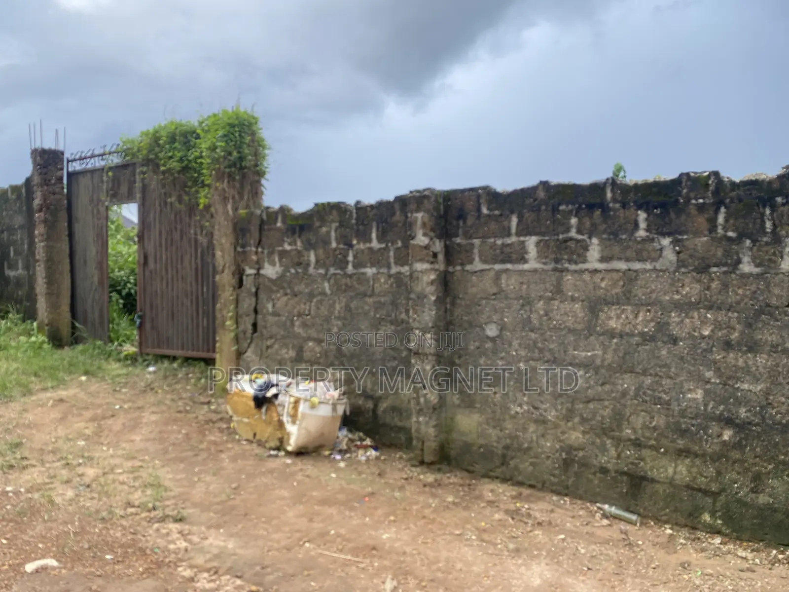 6 Plots for Sale in an Estate in Umuahia in Umuahia