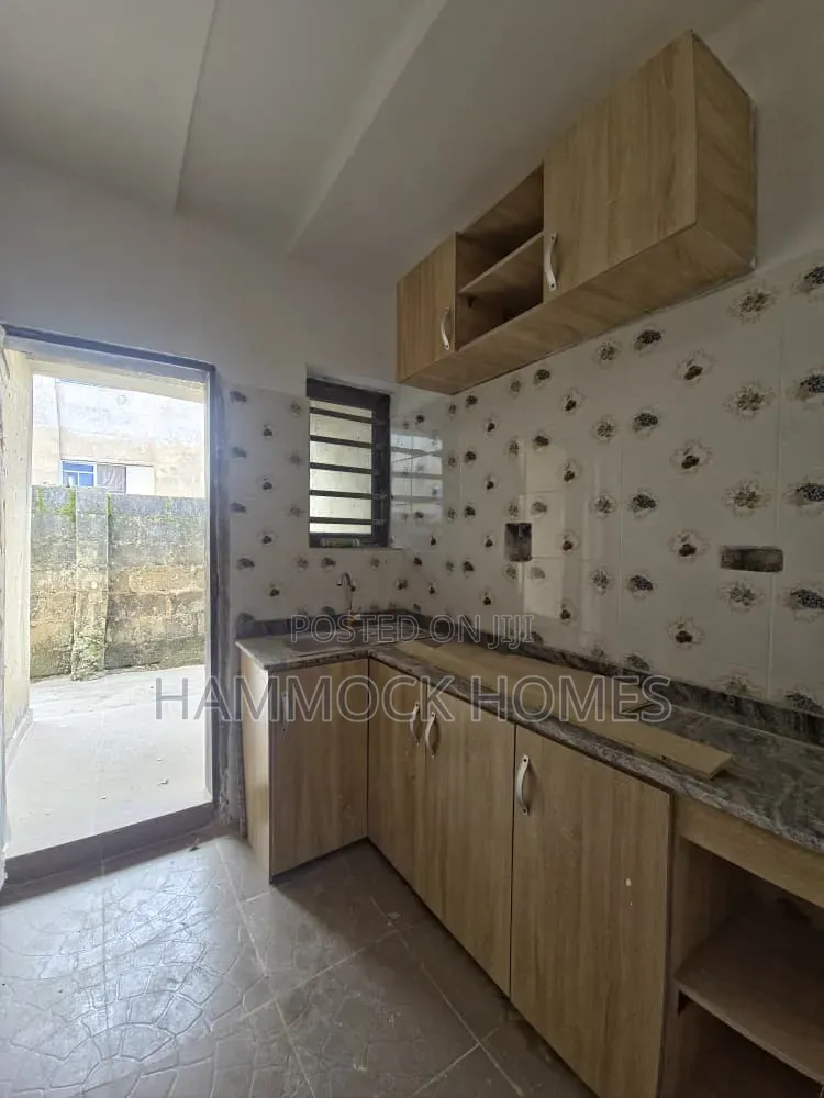2bdrm Block of Flats in Akala Express for rent in Akala Express