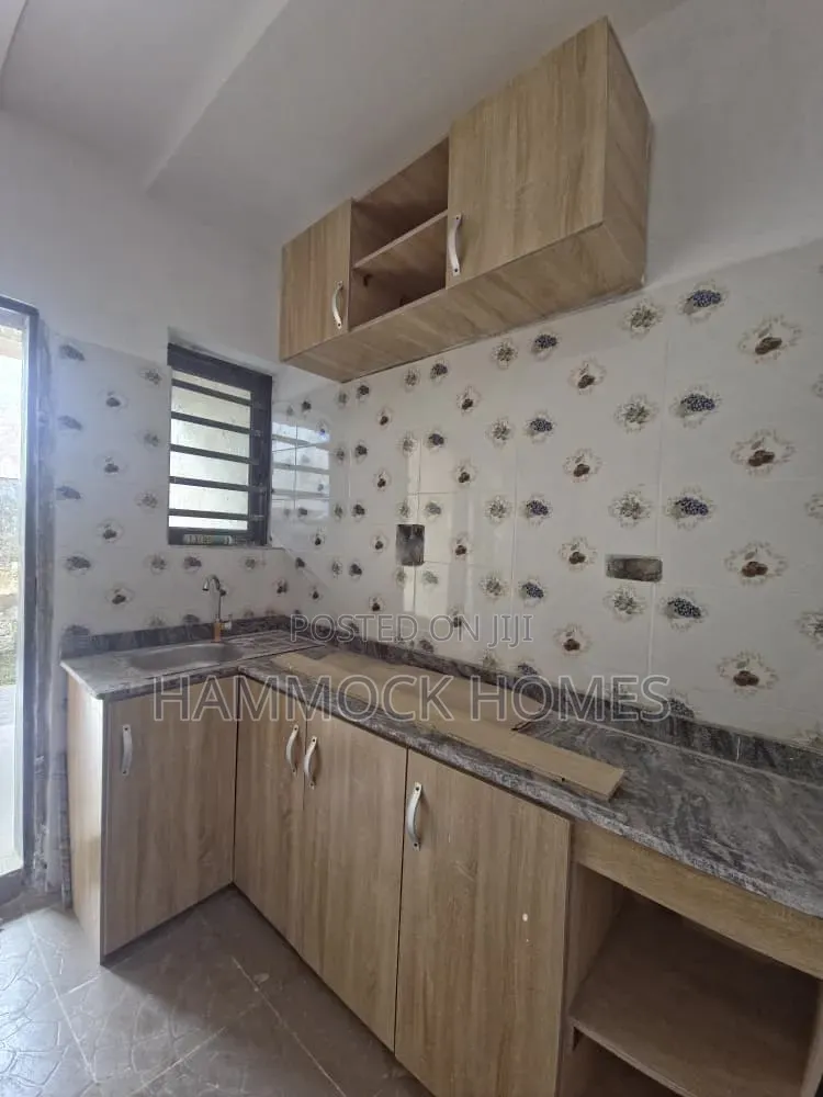 2bdrm Block of Flats in Akala Express for rent in Akala Express