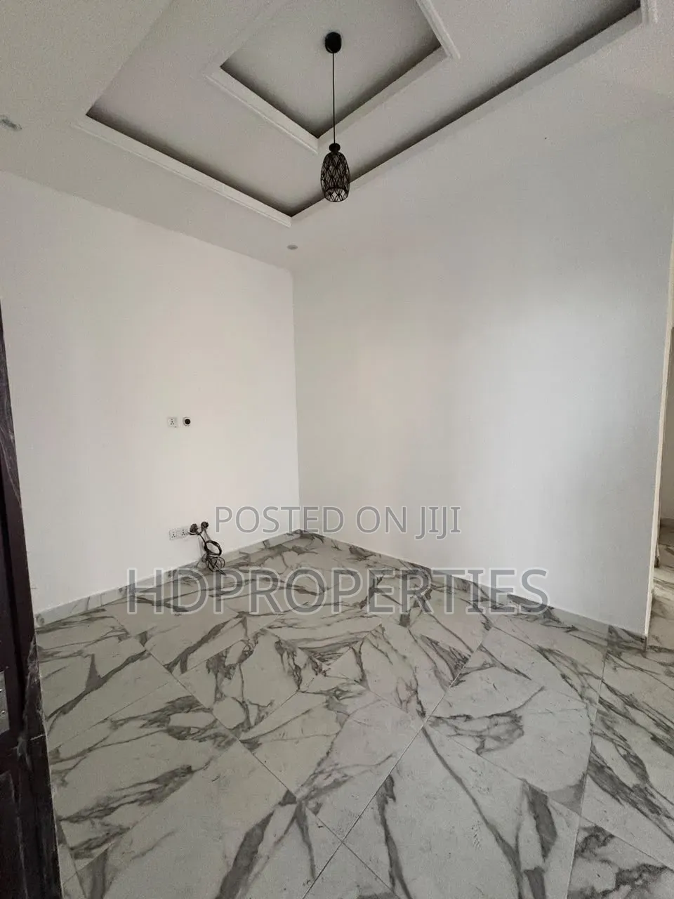 1bdrm Shared Apartment in Abudu Court, Lagos Island / Lagos Island in Lagos Island / Lagos Island